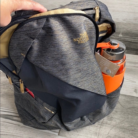 The North Face Isabella Backpack - Picture 7 of 8